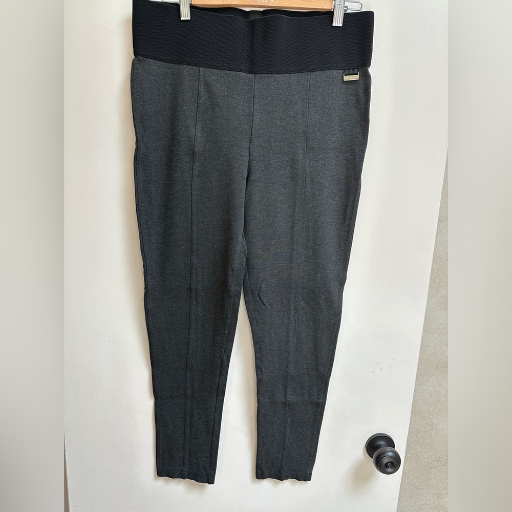 Calvin Klein Gray Skinny Pants Sleek Tailored Design